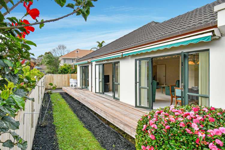 2/5 Ribbonwood Crescent Goodwood Heights_0