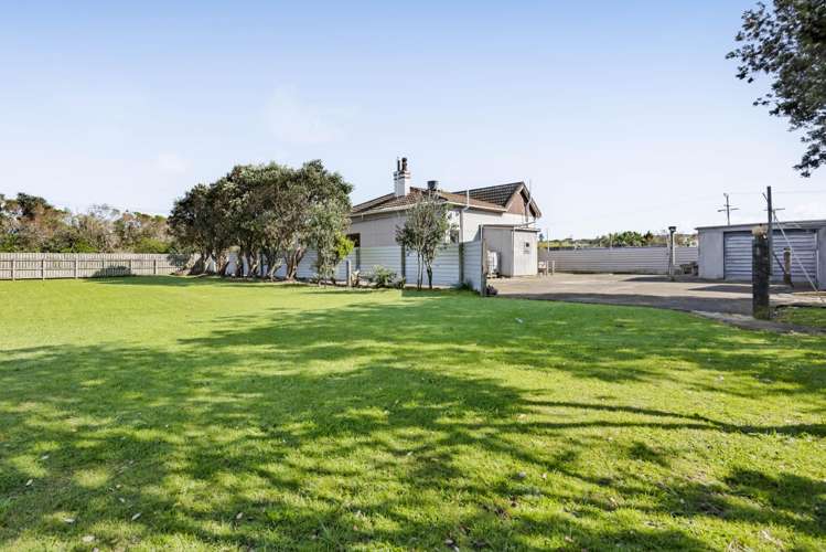 19 Portland Quay Patea_18