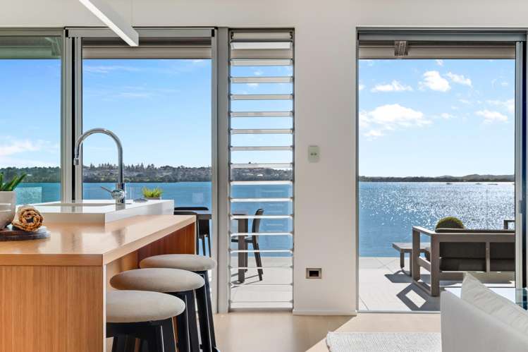 2/42 Bramley Drive Farm Cove_5