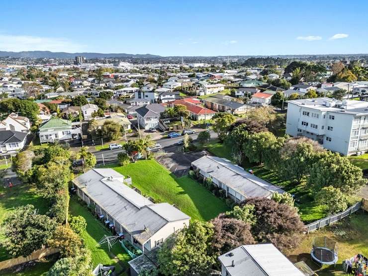 A 1765sqm property at 316 Blockhouse Bay Road, in Auckland's Avondale, is zoned for development. Photo / Supplied