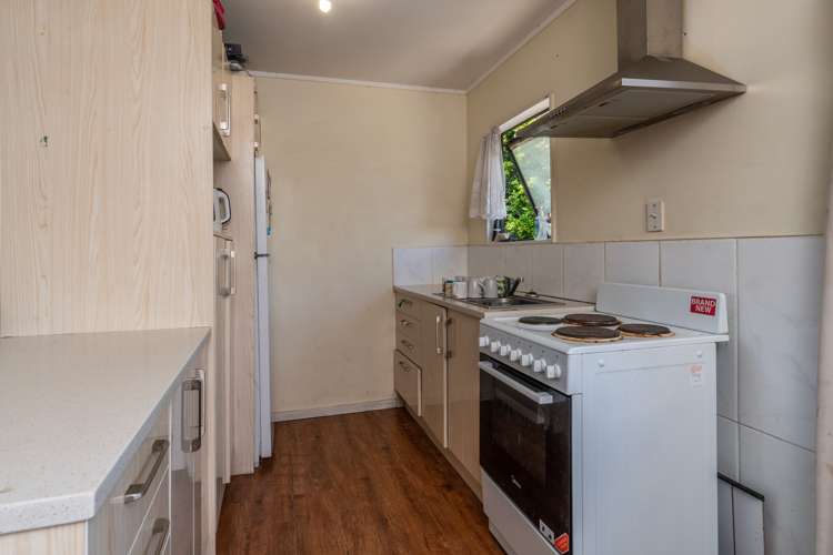 2/32 Maplesden Drive Clendon Park_6