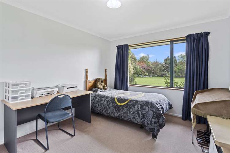 15 Littles Lane Woodend_10