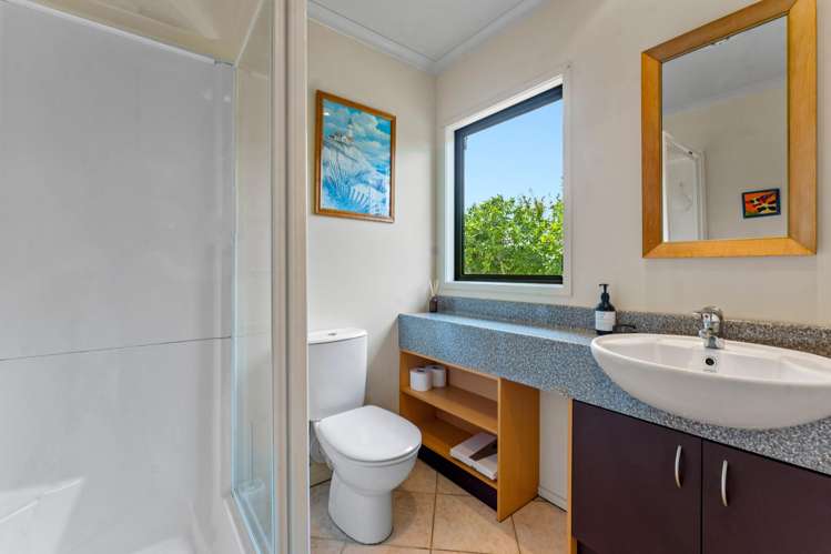 1224 State Highway 16 Waimauku_10