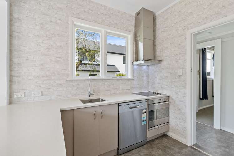 42 Cook Street Hamilton East_12