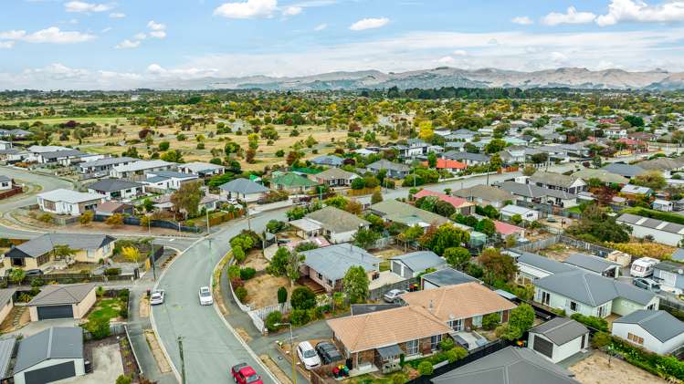 4 Vivian Street Burwood_20