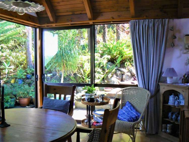 5 Pine Tree Lane Russell_5