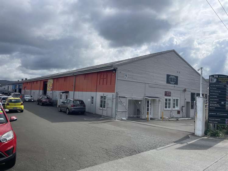 115 Gracefield Road Gracefield_2