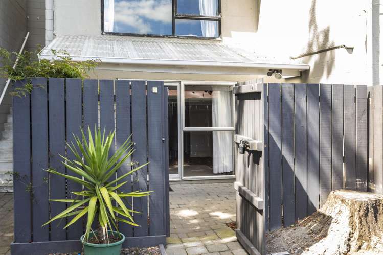 2/271 Fitzgerald Avenue Christchurch Central_1