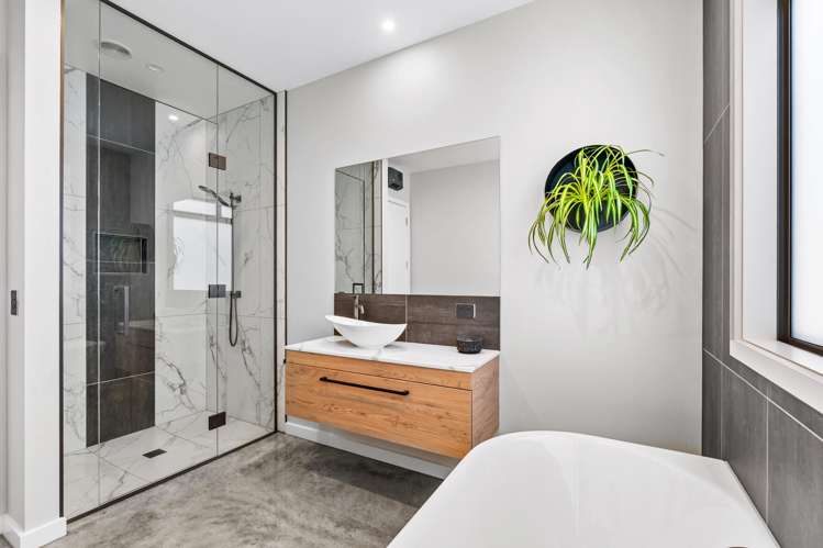 171 Eskridge Drive Bay View_21