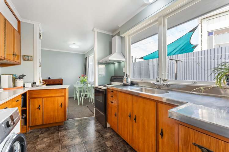 Flat 3 and 4/295 Wicksteed Street Whanganui Central_15