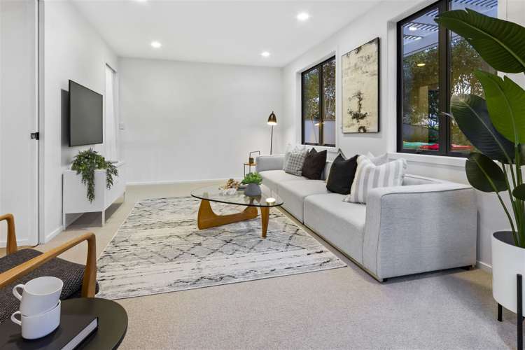 2/7 Braemar Road Castor Bay_8