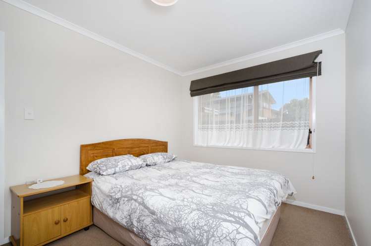 2 Matuhi Rise Henderson_12