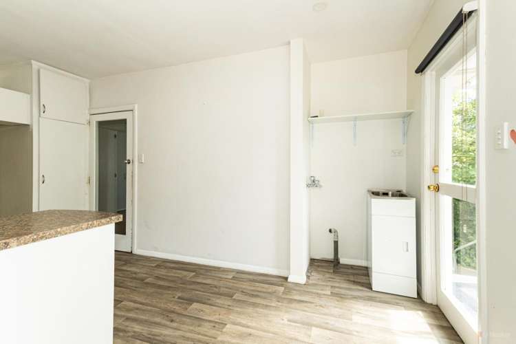 27a Rathmore Street West End_9