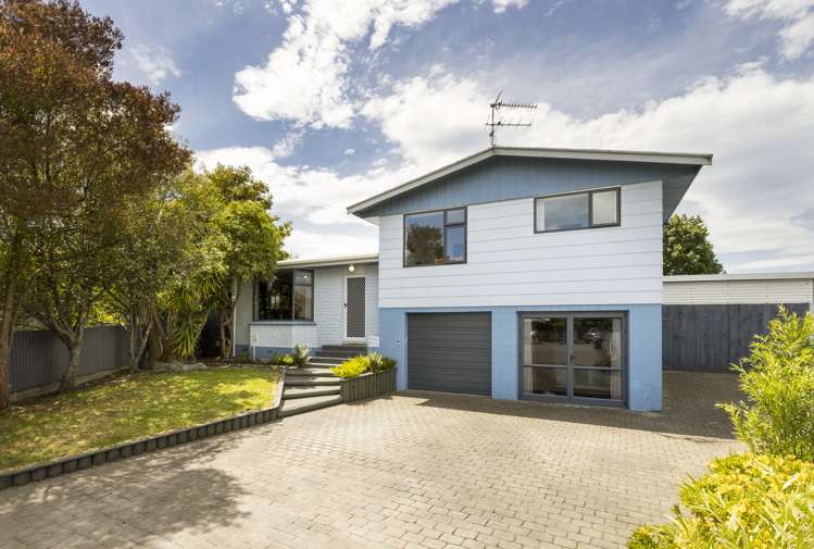 21 Newbourne Crescent Redwoodtown_25