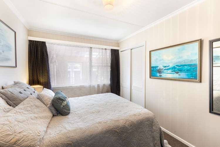 8 Omata Road Westown_15