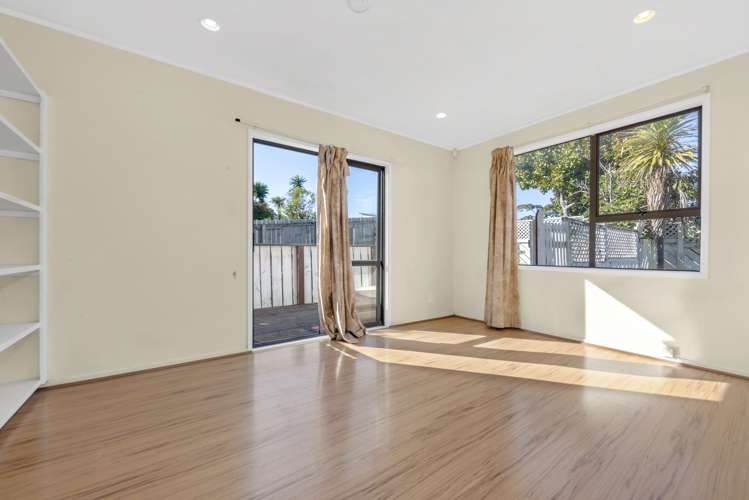 78 Gills Road Bucklands Beach_11