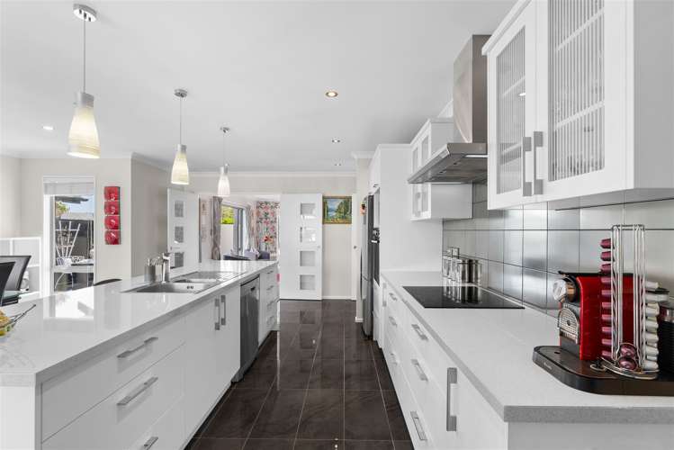 6 Lakebridge Place Parklands_7