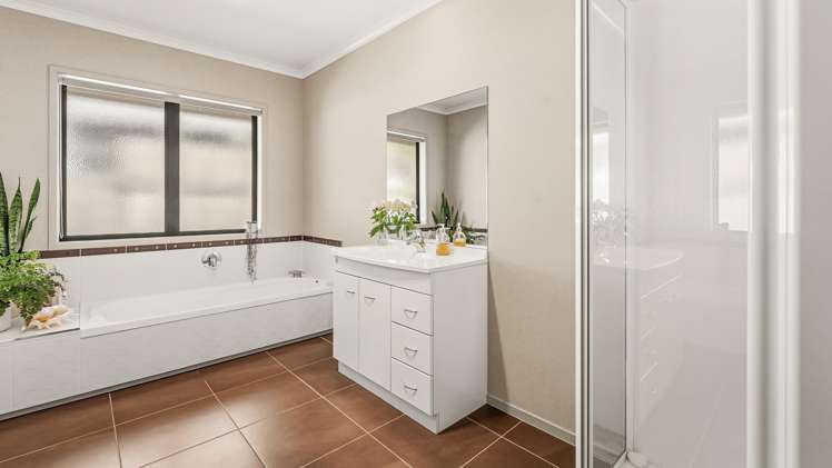 35 Ebbtide Way Maungatapu_23