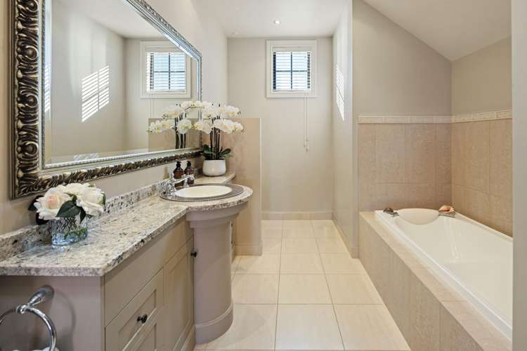 10 Peninsula Point Huntington_46