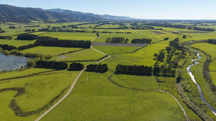 22 Bartons Road Featherston_16