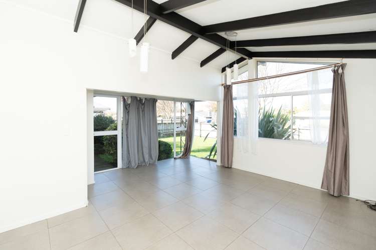 22 Sherwood Drive Pukete_5