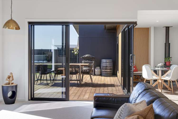 64 Les Wakefield Road Mapua_12