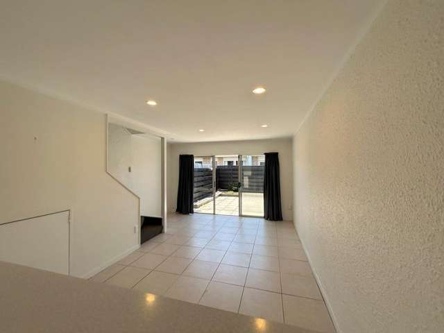 7/20 Miro Street 11229_3