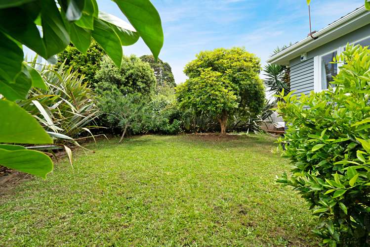 4149 Great North Road Glen Eden_23