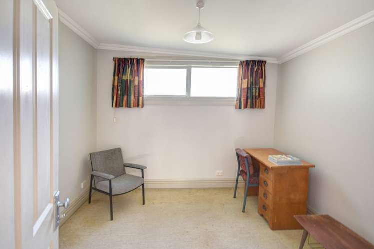 8 Jura Street North East Valley_17