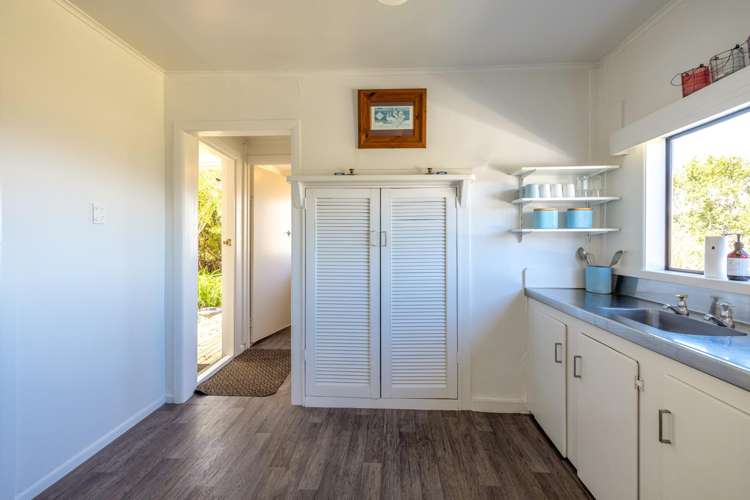 152 Ocean View Road Oneroa_10