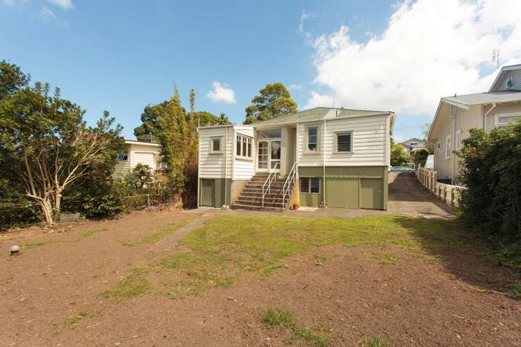 8 Mewburn Avenue Mount Eden_17