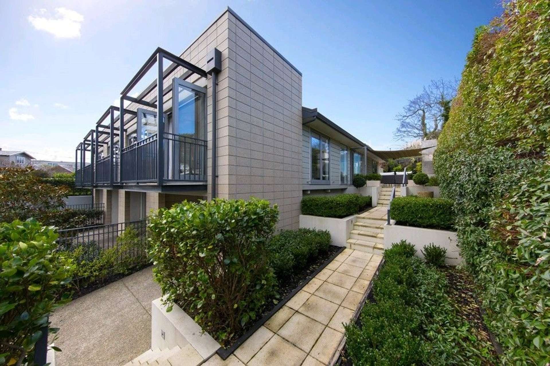 1/28 Burwood Crescent Remuera_0