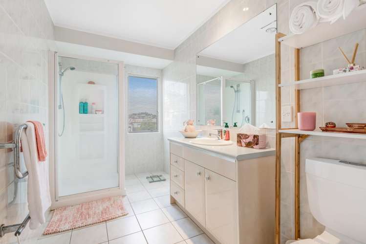 1326 Whangaparaoa Road Army Bay_20