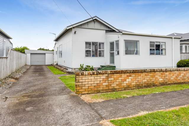 8 George Street Hawera_1