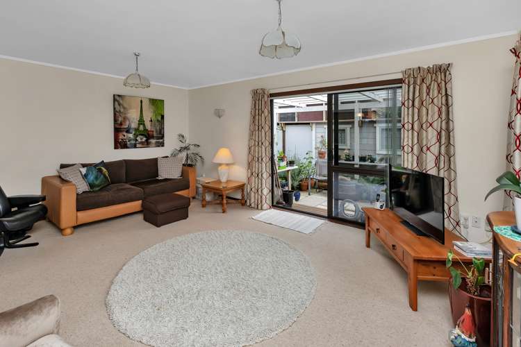 2/60 Mill Road Kensington_0