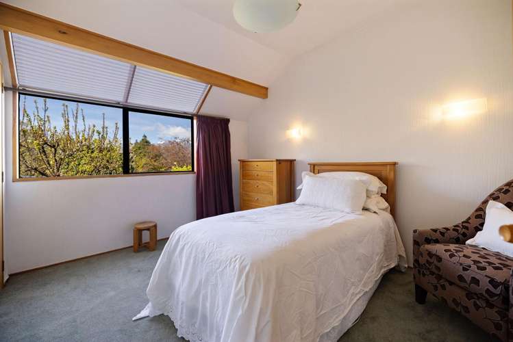 9 Greenstone Place Fernhill/Sunshine Bay_12