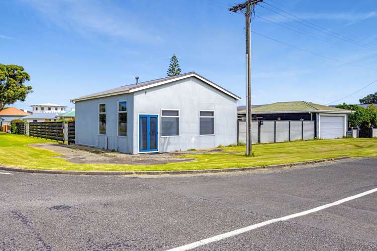 48 Domett Street Opunake_21