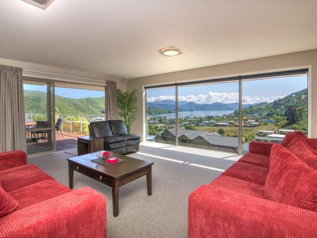 14 Moana Heights Waikawa_1