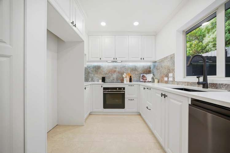 32 Pukatea Avenue_5