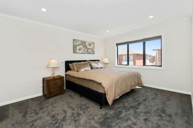 10 Kerrykeel Drive Flat Bush_4