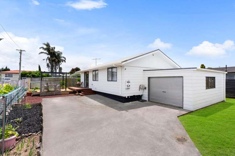 22c Tironui Station Road East Takanini_14