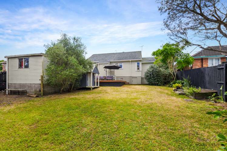 76 Titirangi Road New Lynn_13