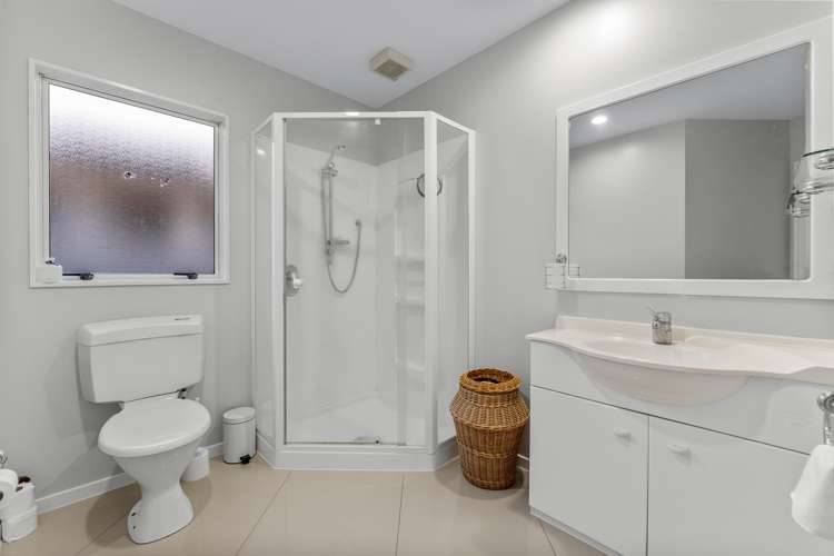 33 Gulf Crest Bucklands Beach_25