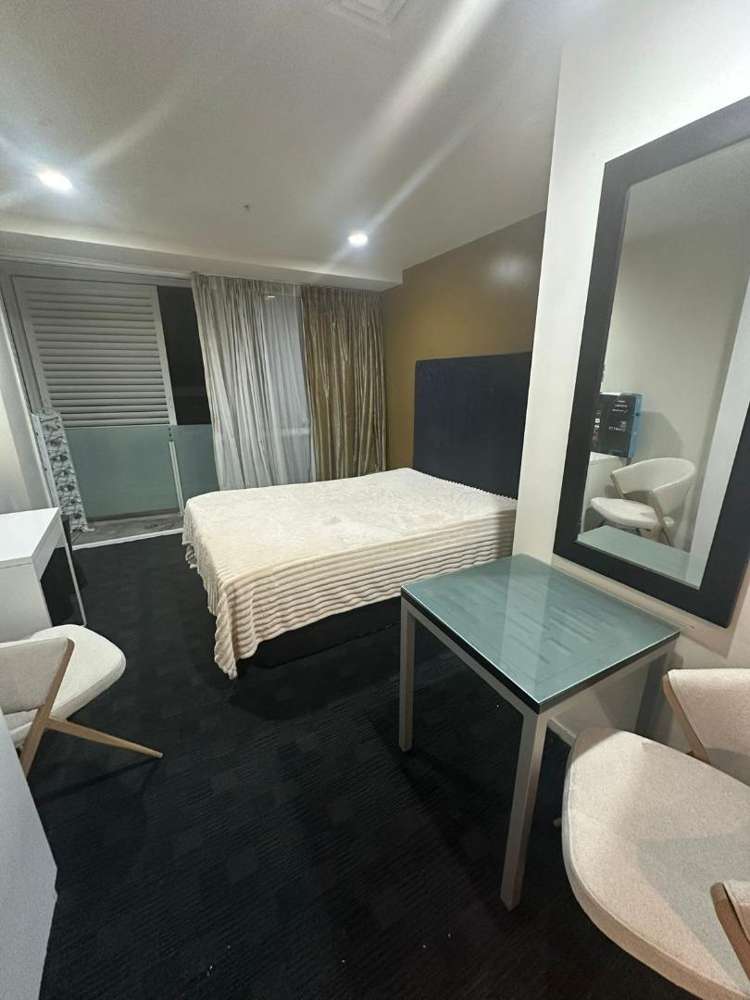 713/10 The Quadrant, Waterloo Street_0