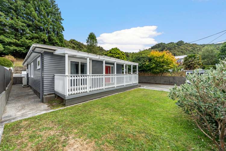 121 Hair Street Wainuiomata_27