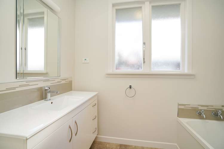 55 Queens Drive Richmond_14