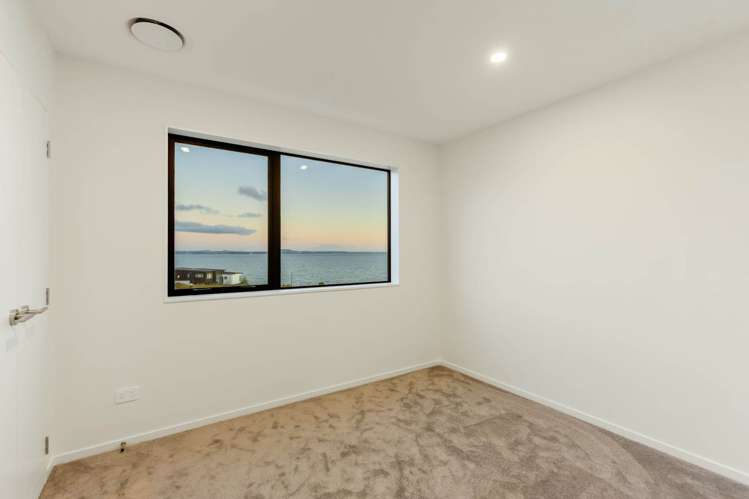 74 Picnic Point Road Hobsonville_21