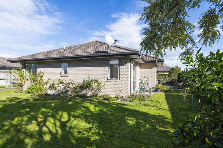 22 Sterling Park Lytton West_16