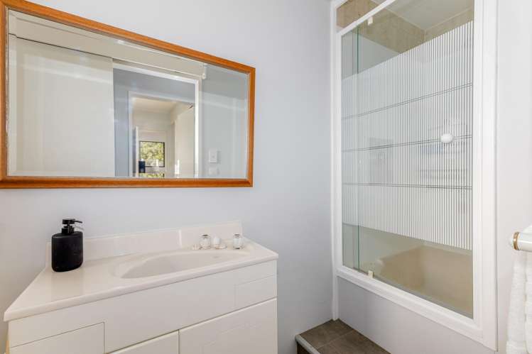 7 King Charles Drive Kingsley Heights_30