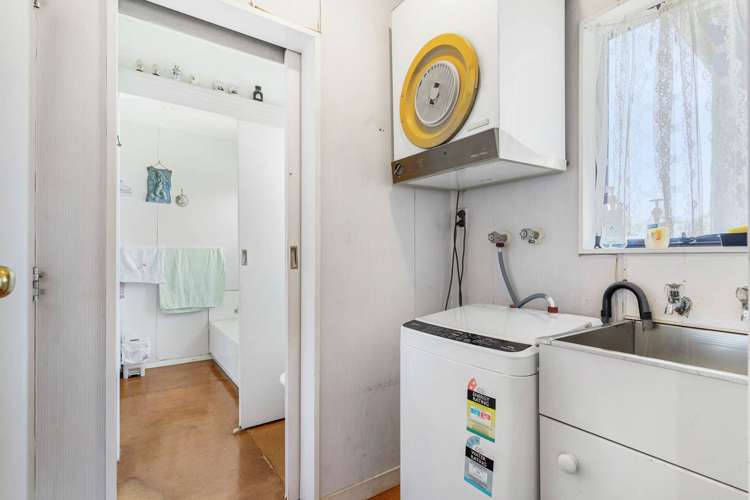 86 Maplesden Drive Clendon Park_9